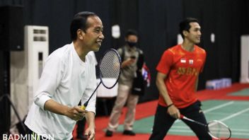 Jonatan Christie Montre Jouer Au Badminton Avec Jokowi, Les Internautes Mentionnent Le Paiement De Bonus