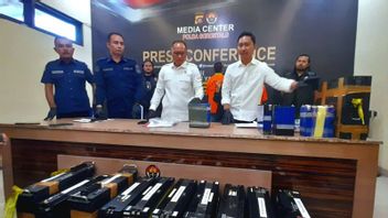 2 عصابة من لصوص البطاريات 8 أبراج الاتصالات في غورونتالو وسولوت ديبيكوك