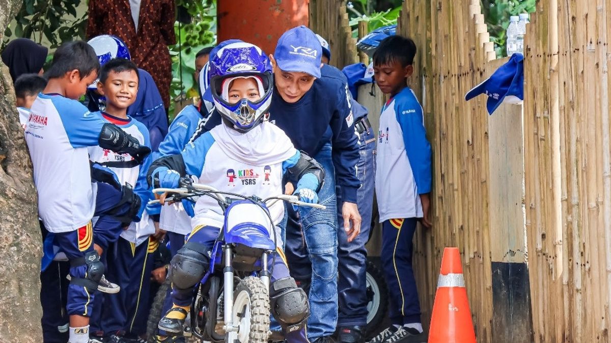 Yamaha Presents A Clean Drinking Water Processing System To Safety Riding Education For Children