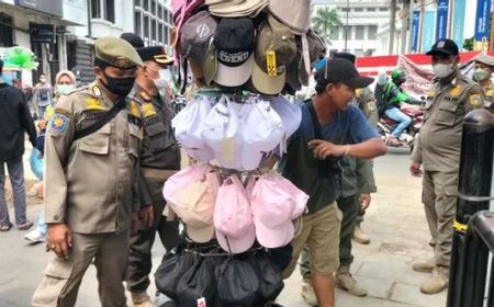 Ratusan Satpol PP Jaga Kawasan Kota Tua dari PKL