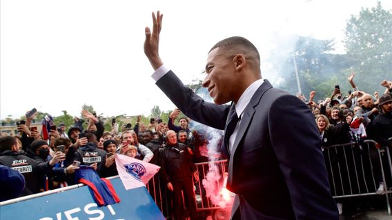 基利安·姆巴佩（Kylian Mbappe）将成为当今世界上最有价值的球员，他的转会价值估计为3.1万亿印尼盾