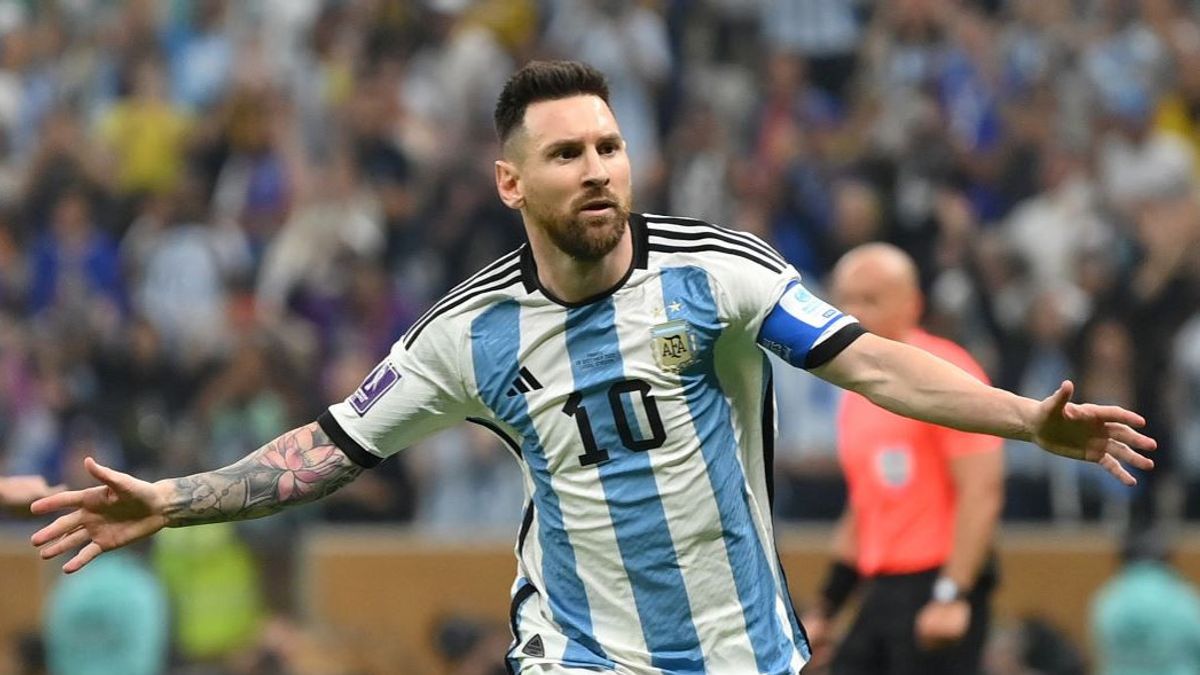 Lionel Messi Berikan Trofi Bergengsi ke Paredes, Alasannya Bikin Geleng-geleng Kepala