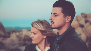 5 Hal yang Jarang Dibicarakan Bersama Pasangan karena Malu, Biasanya Saling Disimpan