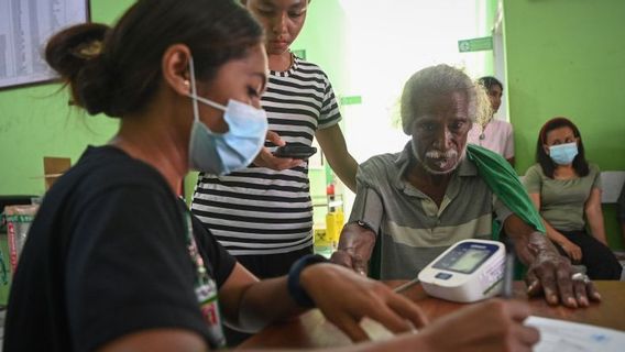 Erupsi Gunung Lewotobi Laki-Laki Picu Banyak Warga Alami ISPA dan Masalah Pernapasan