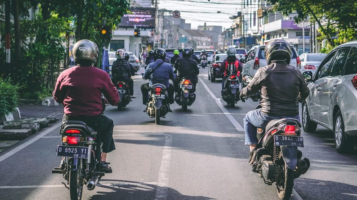 Dishub DKI Traffic Engineering Sur Jalan I Gusti Ngurah Rai East Jakarta, Voir Nih!