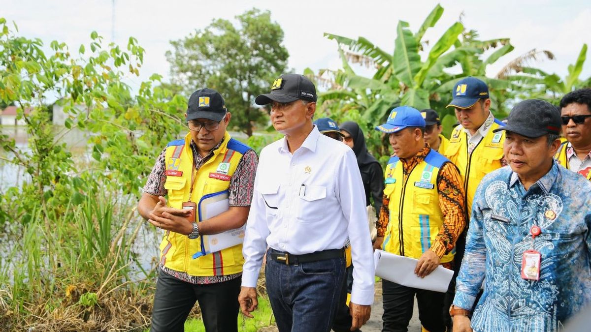 لمعالجة الفيضانات المتكررة في جنوب كاليمانتان ، تعمل وزارة PU على إكمال سد ريام كيوا