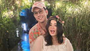 Selamat! Denny Sumargo dan Olivia Allan Dikaruniai Anak Pertama