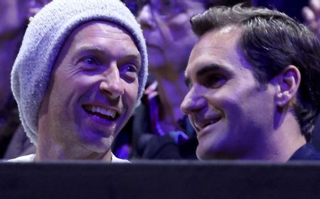 Bagikan Teaser, Roger Federer Minta Maaf Tak Bisa Rekaman Bareng Coldplay