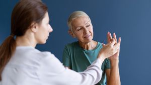 Rematik dan Asam Urat Apakah Sama? Jangan Keliru, Ini Penjelasan Medisnya