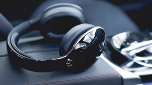 Headphone Nirkabel Mercedes-Benz 2 Segera Hadir untuk Pengalaman Over-Ear Premium