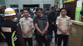 23名卡德斯到达拉哈特的卡马特,凯纳奥特勒索数千万人