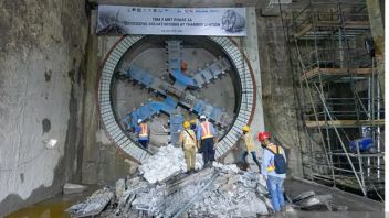 ジャカルタMRTトンネル掘削機はグロドック駅とコタを接続します