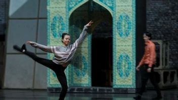 Penari Balet Ukraina Menemukan Panggung Lain di Negara Tetangga