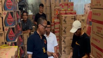Ratusan Dus Oli Palsu Disita dari Gudang di Wonomulyo, Polewali Mandar