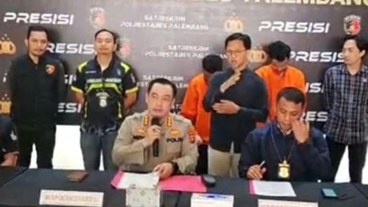 Palembang Polrestabes Arrested A Gang Of Bersajam Robbers Who Targeted Motorbike Mothers