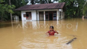 BMKGアチェ州の16の地域に大雨によって引き起こされた洪水に注意する