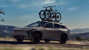 Toyota Perkenalkan bZ Woodland, Mobil Listrik Tangguh Bertenaga untuk Segala Medan 
