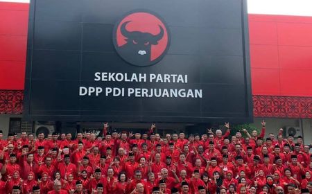 Ikut Sekolah Partai PDIP, Wawali Armuji Jamin Surabaya Bakal Jadi Kota Tanpa Korupsi