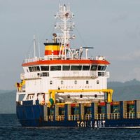 Social Distancing yang Diterapkan di BUMN Transportasi Udara dan Laut