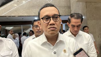 Soal Foto Domino, Menteri KP2M Karding Ambil Pasang Badan: Jangan Seret Raja Juli