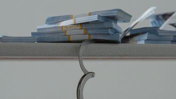 Pertamina的前财务总监在石油腐败案中接受审查