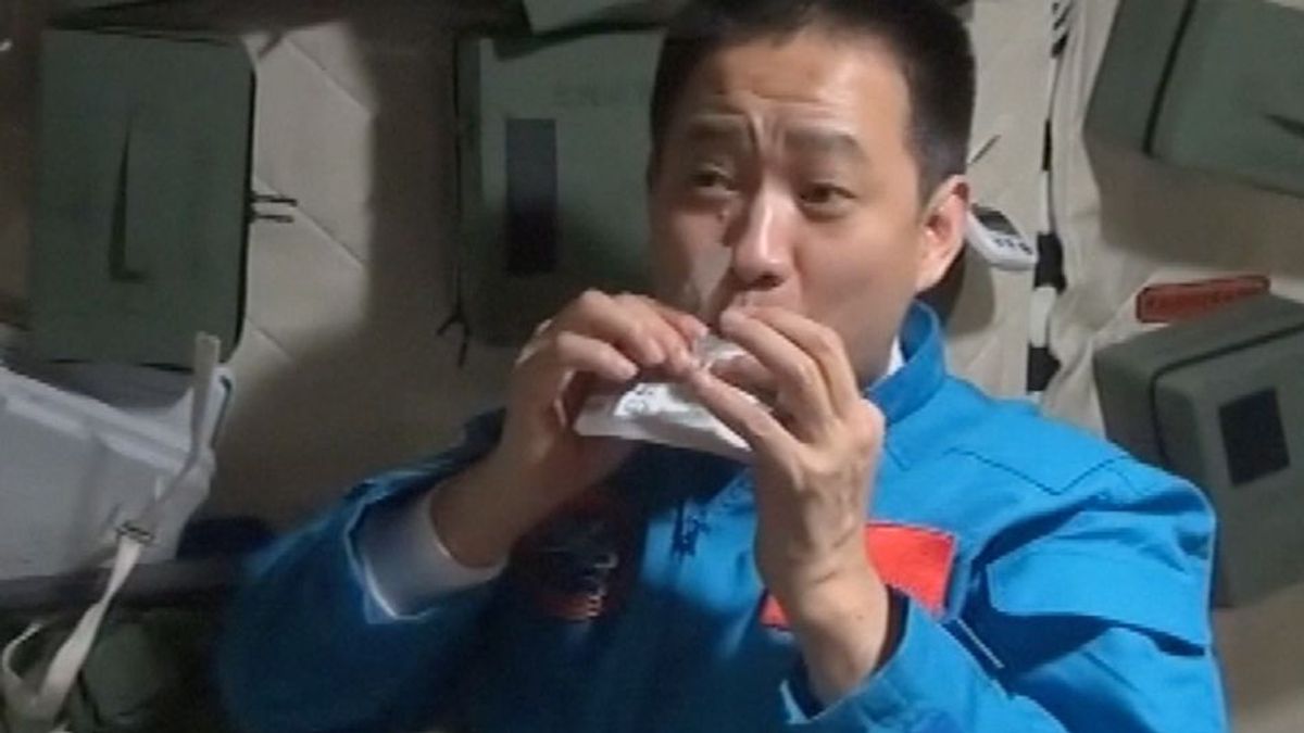 Tiga Bulan Mengorbit di Stasiun Luar Angkasa, Astronot China Disuguhi 120 Hidangan Lezat