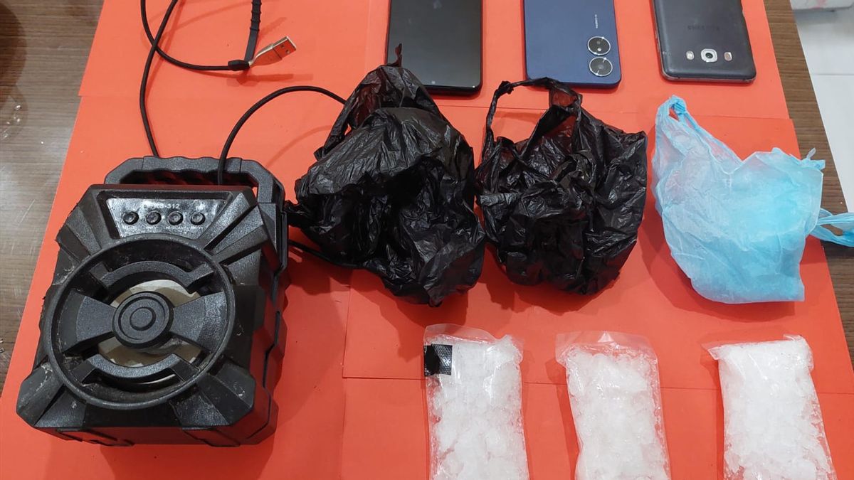 Nunukan Police Arrest Courier And Dealer Of Methamphetamine From Malaysia