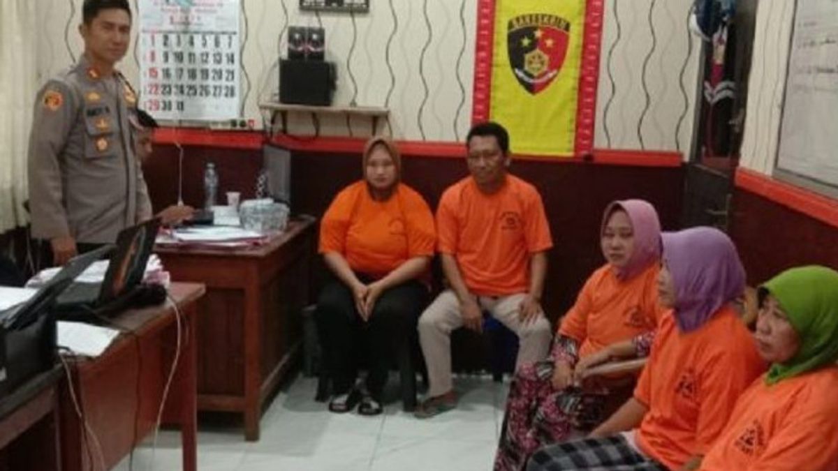 Tersulut Isi Pelakor Yang Ternyata Hoaks, 7 Perempuan Keroyok Perdagang Teh Manis Di Pelabuhan Bangkalan