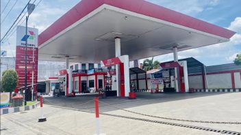 Pertamina dit que la distribution de carburant pour 26 stations-service en Aceh a été entravée par les inondations