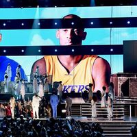 Nuansa Haru Menyelimuti Grammy Awards 2020