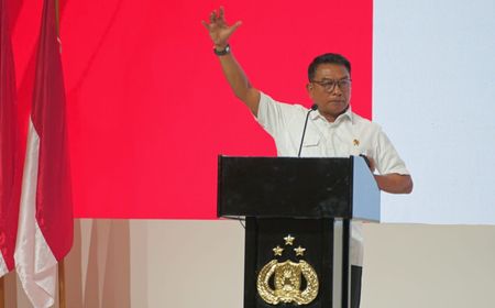 Moeldoko Ingatkan Pentingnya Peran Pemimpin dalam Transformasi Polri - TNI