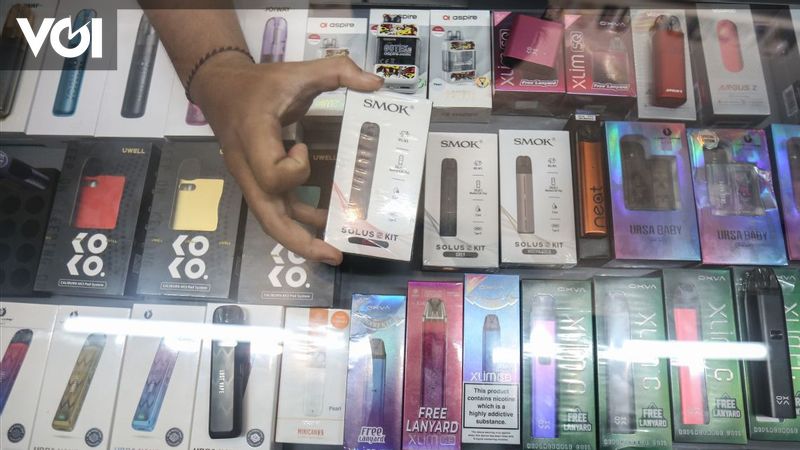 Pajak Rokok Elektrik Berlaku Mulai 1 Januari 2024 Kemenkeu Jelaskan   BG9jYWw6Ly8vcHVibGlzaGVycy8zNDM0MzIvMjAyMzEyMzAxMjUwLW1haW4uY3JvcHBlZF8xNzAzOTE1NDA2LmpwZw 