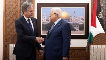 En rencontre avec le président Abbas en Cisjordanie, le secrétaire d’État américain Blinken souligne que l’État palestinien devrait se tenir