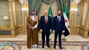 Trump Teken Perintah Eksekutif Cabut Sanksi AS ke Suriah