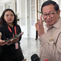 Hemat BBM, Pemprov DKI Kembangkan Penggunaan Solar Panel