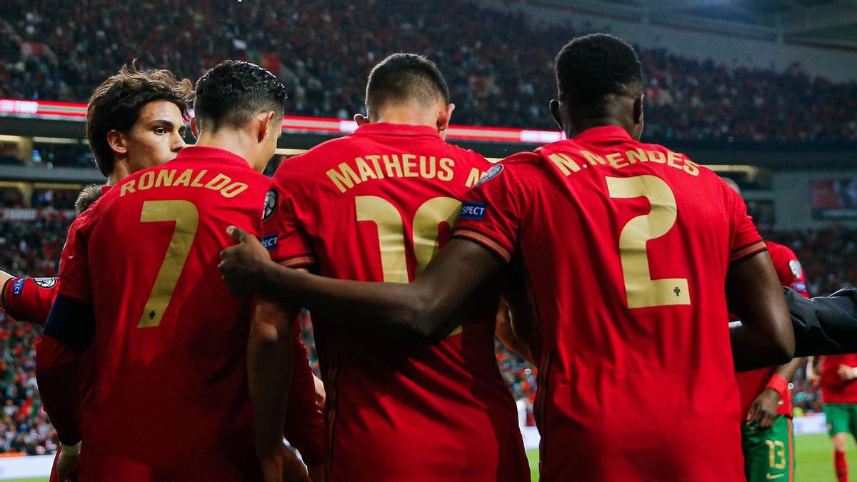 البرتغال تحتفظ بالأمل في المشاركة في كأس العالم 2022 بعد فوزها على تركيا سانتوس: لعبنا بالنار اليوم