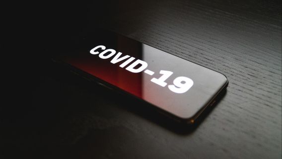 لقاح COVID-19 مرتين، نائب ريجنت نغانجوك إيجابي لCOVID-19