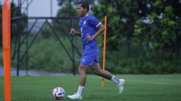 マレーシアのケナ・プングリとされるものについてのKisruh Pemain Persib、年表は何ですか?