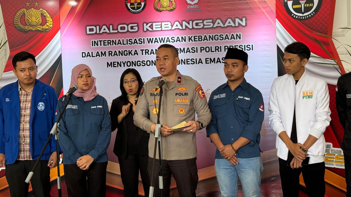 努鲁尔·古夫隆(Nurul Ghufron)向警察公民办公室提交的关于理事会成员的报告的最新发展