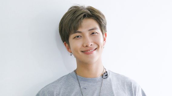 RM BTSは博物館に寄付することによって誕生日を祝う