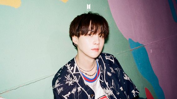 Jalani Operasi Bahu, Suga Dipastikan Absen dalam <i>Comeback</i> BTS