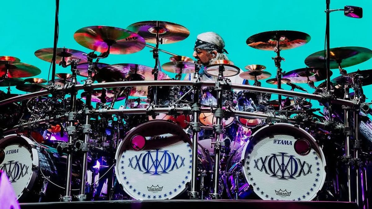 Mike Portnoy Sandingkan Pengaruh Ozzy Osbourne dengan John Lennon