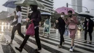 Payung Jangan Lupa Hari Ini! Hujan Diprakirakan Guyur Jakarta Siang hingga Malam