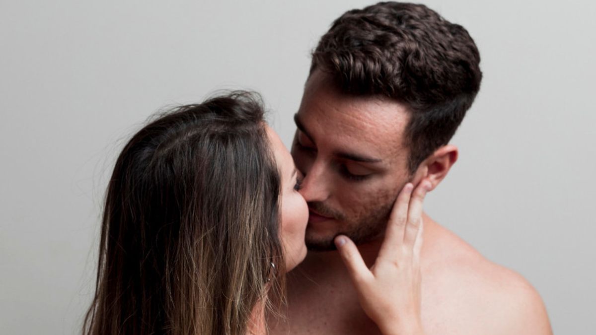 4 Aspek yang Memengaruhi Ciuman Intim, Bisa Berantakan Kalau <i>Gak</i> Dipertimbangkan