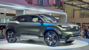 عرضت سوزوكي مفهوم السيارة الكهربائية eVX في GIIAS ، بيردانا في جنوب شرق آسيا