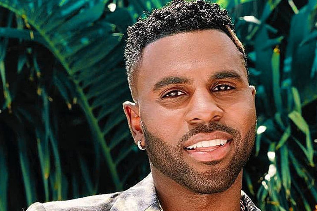 ジェイソン デルーロ キャッツ映画では見られない性別に抗議