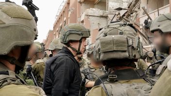 ギャラント国防相は、イスラエルは西岸地区のような戦後もガザの軍事支配を維持すると主張している。