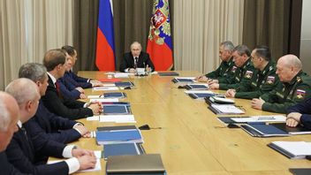 Vladimir Poutine: La Russie Réussit L’essai De Missile S-500, Prépare Un Missile Hypersonique Tsirkon