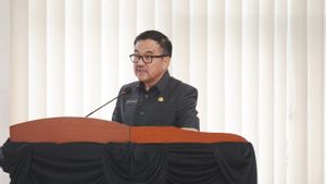Pemprov Sulsel Segera Teken SK Pengaktifan 2 Guru Lutra yang Sempat Dipenjara