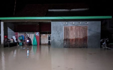 Banjir di Biak Numfor Hanyutkan 3 Perahu dan 1 Speedboat Terbawa Arus